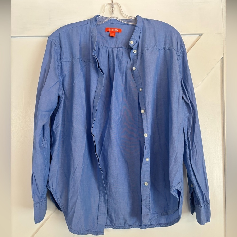 🔸Joe Fresh Blue Button Up